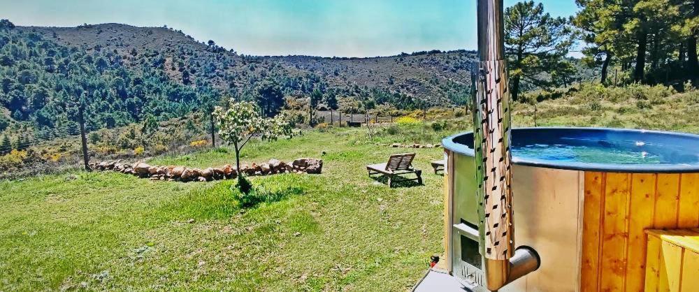 Almuñécar Esencia Lodge - Luxurious Off-Grid Cabin Retreat מראה חיצוני תמונה
